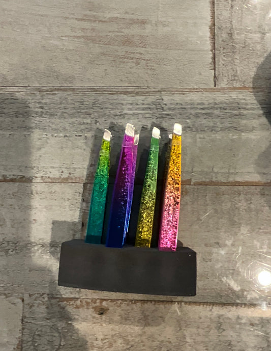 Tweezers