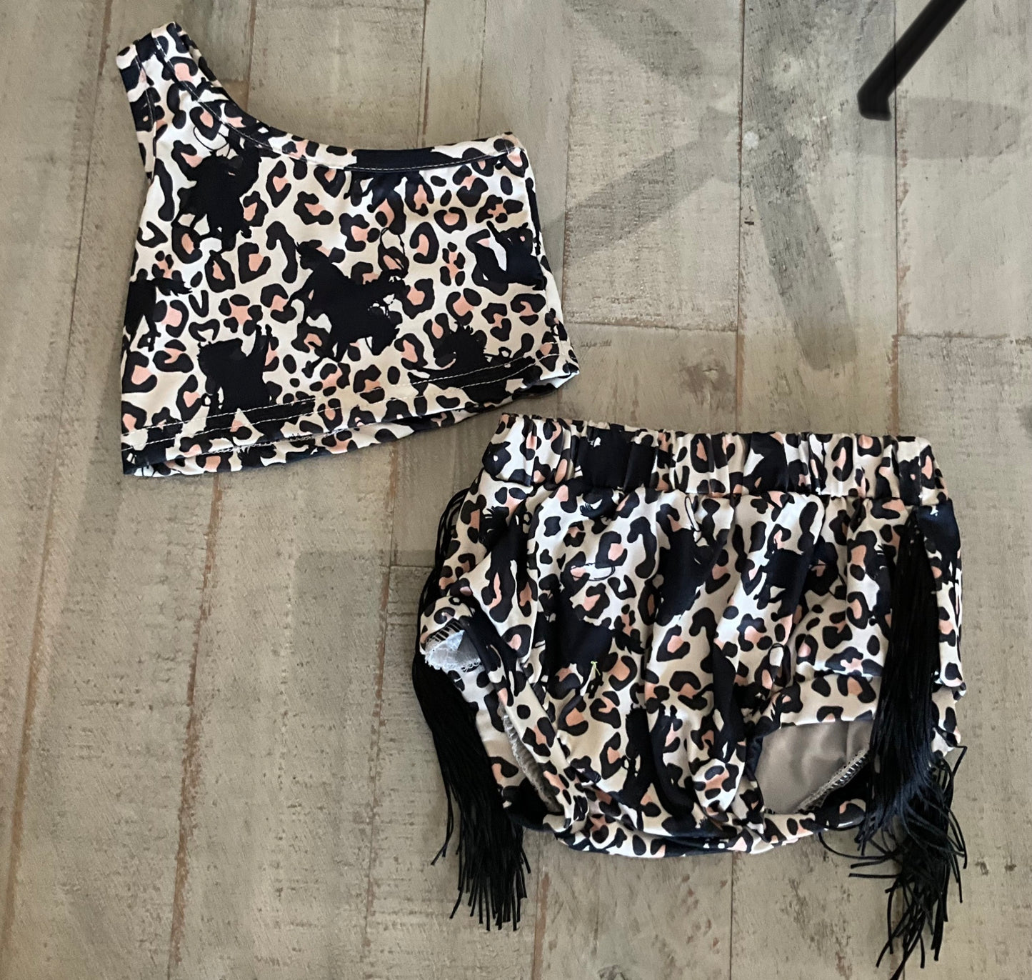 Leopard Bloomer