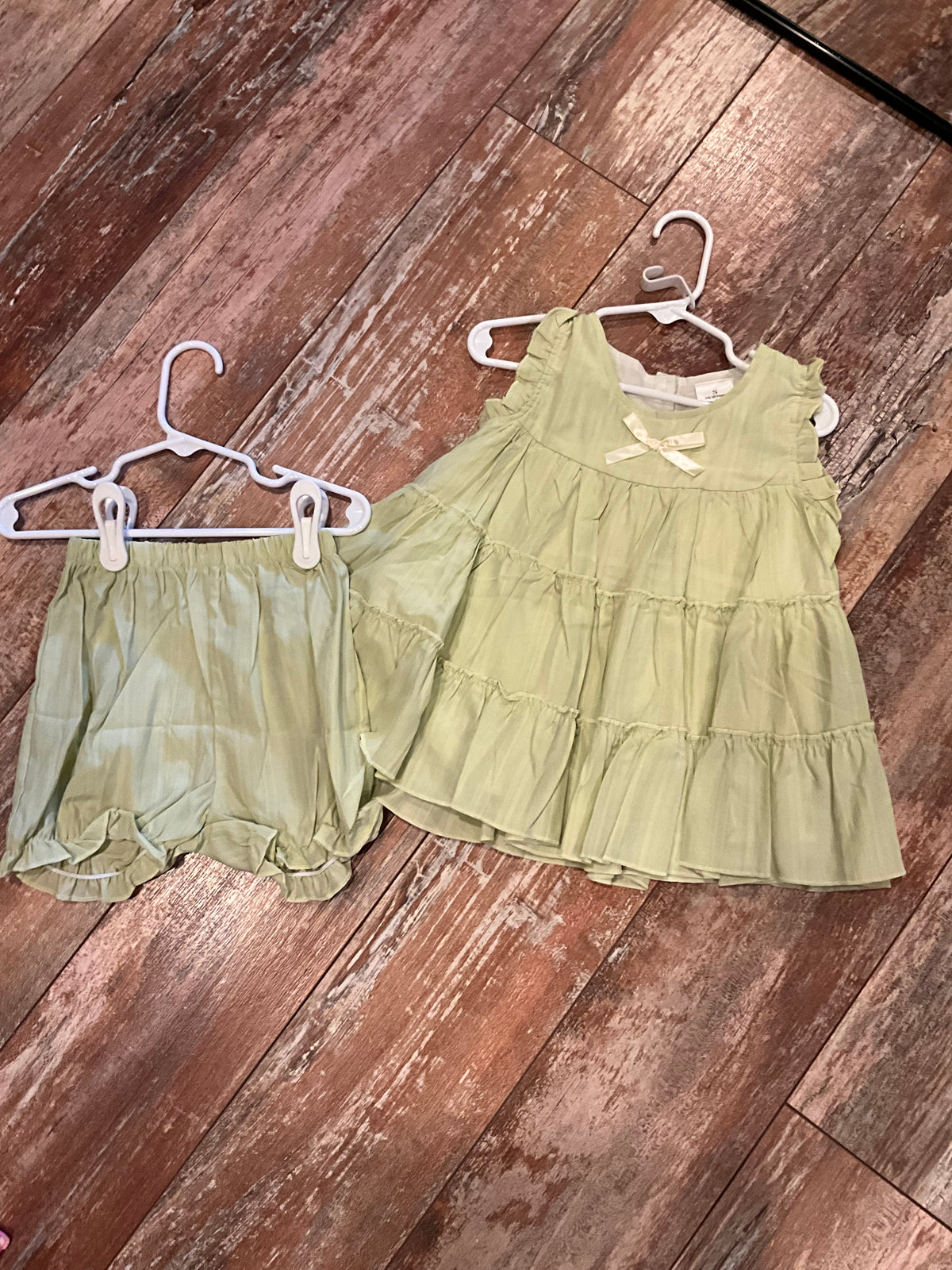 Ruffle Green Short Set