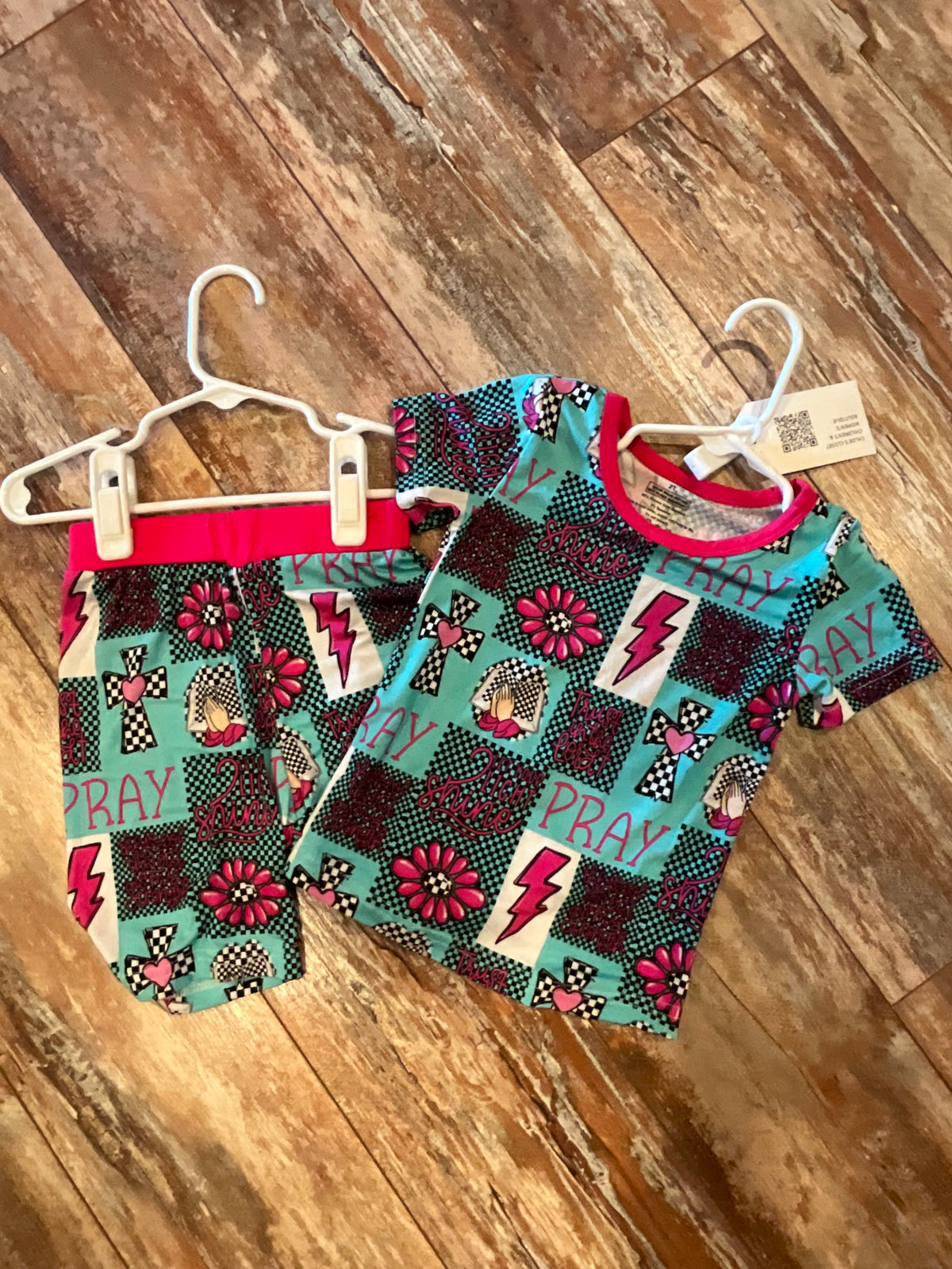 Bamboo Pray Short Set